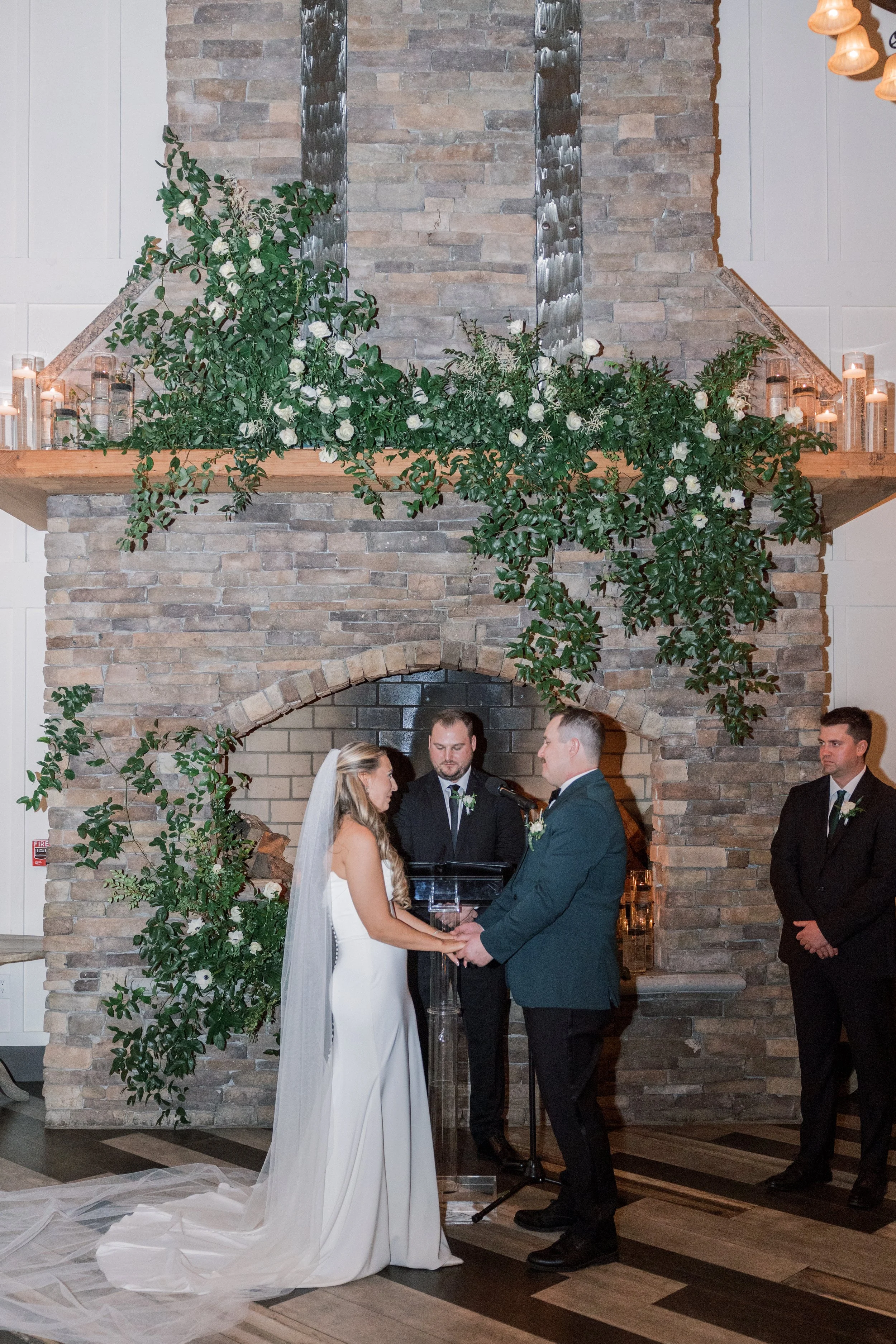 Allie and Alec Wedding Preview 29.jpg