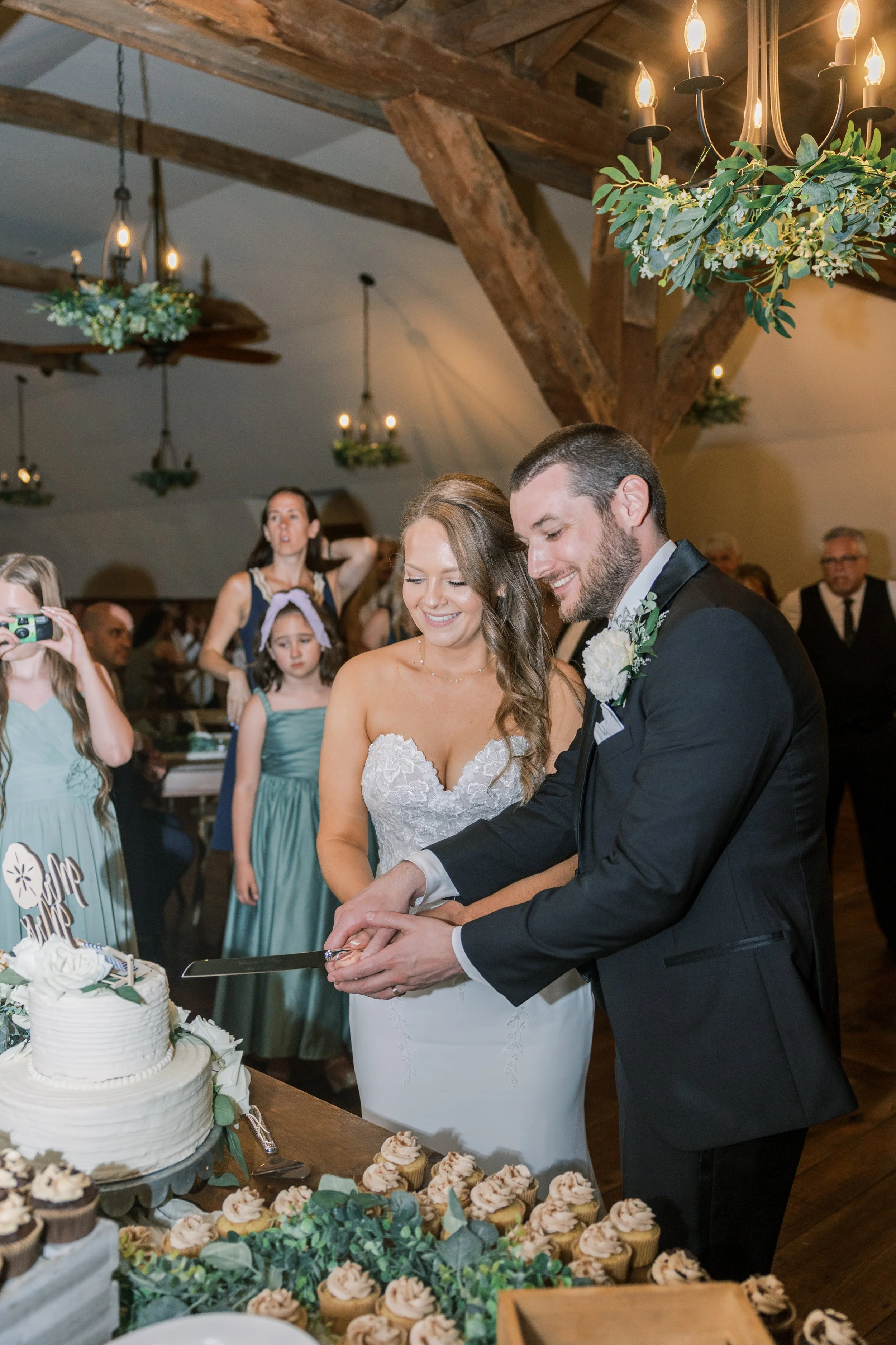 LGP - Christina and Phil Wedding 883.jpg