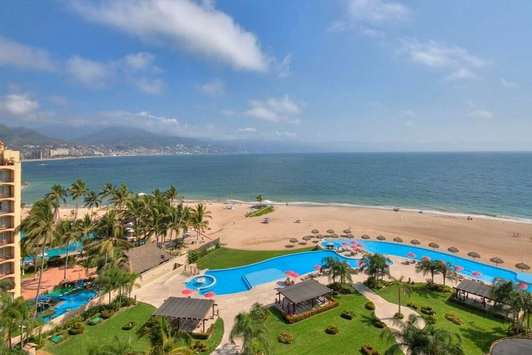 Find properties in HOTEL ZONE
