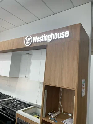 7 Reasons Why Illuminated Signs Melbourne Businesses Use Drive Sales