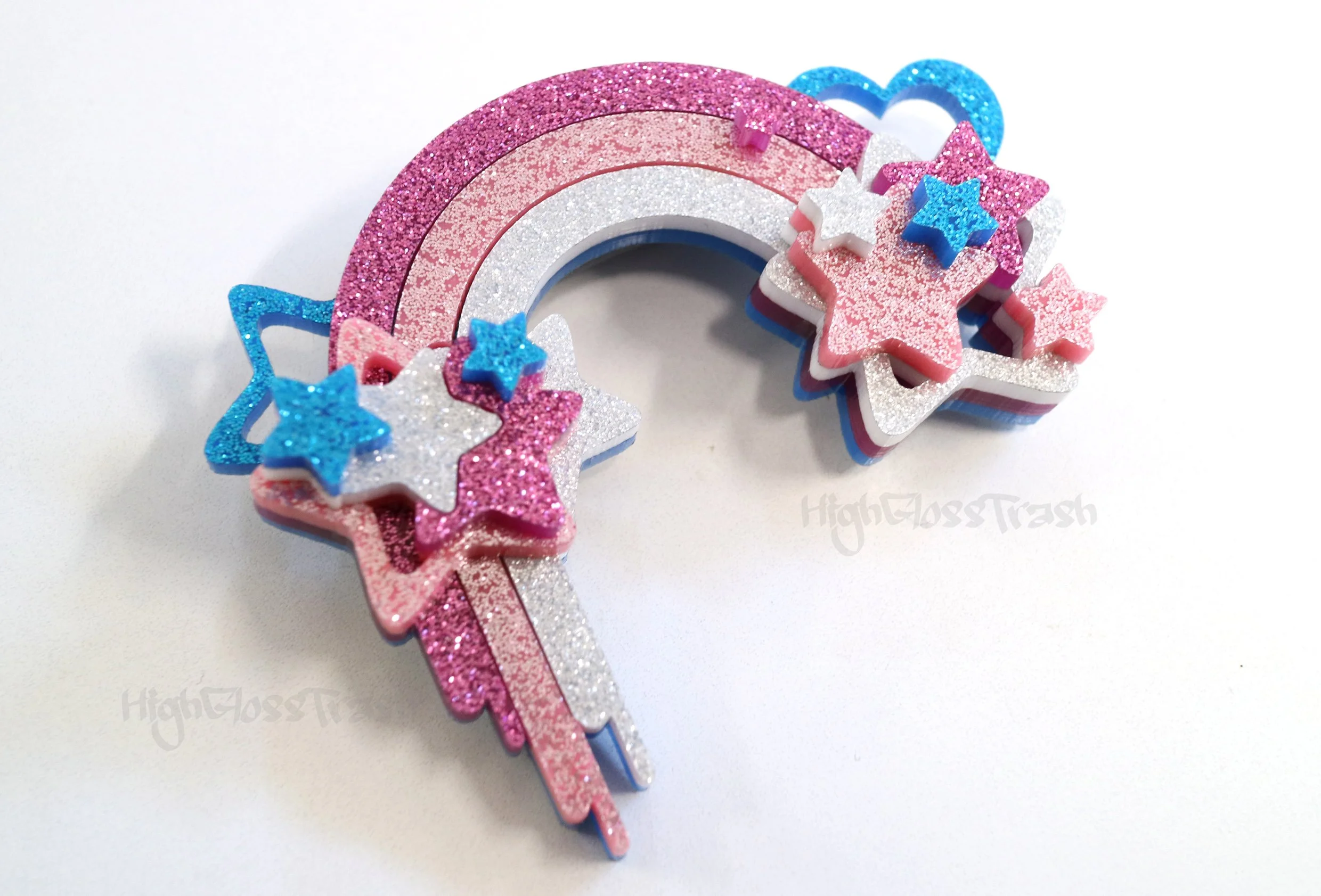 Trans_Flag_Brooch_02.jpg