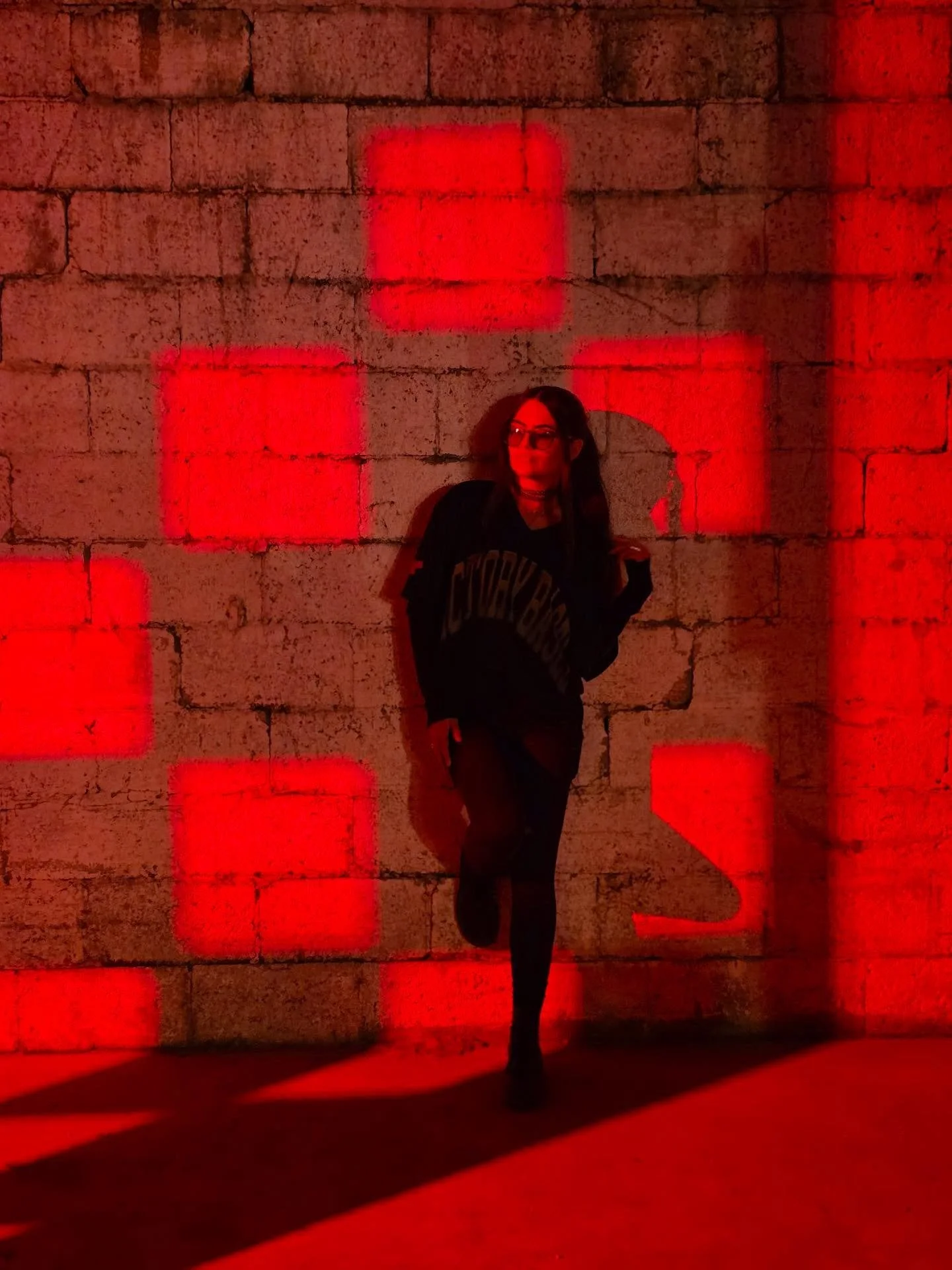 #artbaselmiami how-to guide: 
1. appreciate the art &amp; music🎶
2. connect with people🫂
3. look hot❤️&zwj;🔥
🤭😘✨