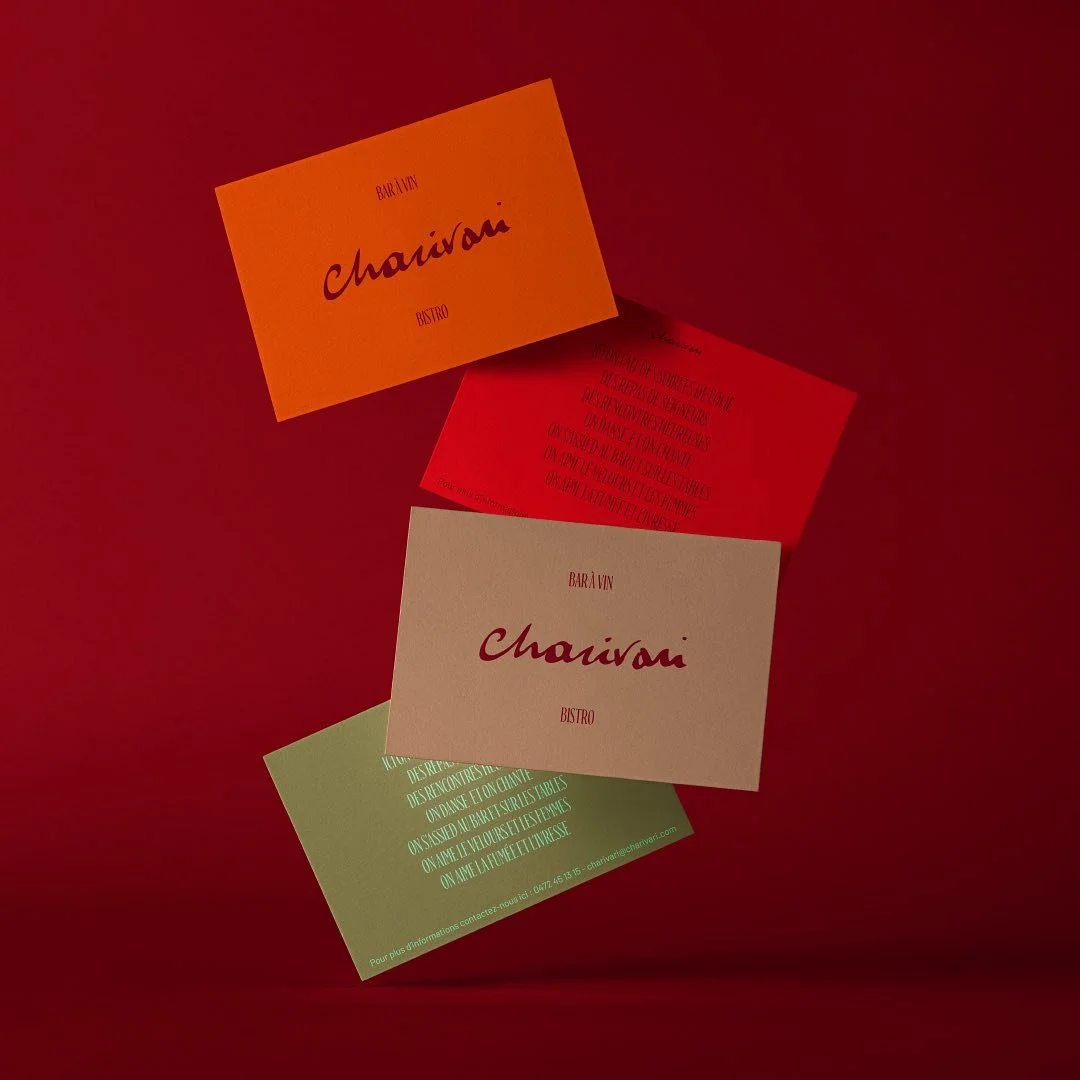 Identité visuelle pour le nouveau bar à vin - bistro qui vient d’ouvrir à Bruxelles 🍽️🍾
1. Cartes de visites, style coloré chic et chaleureux 
2. Logo et pictogramme fait main, chaque détail compte
3. Quelq