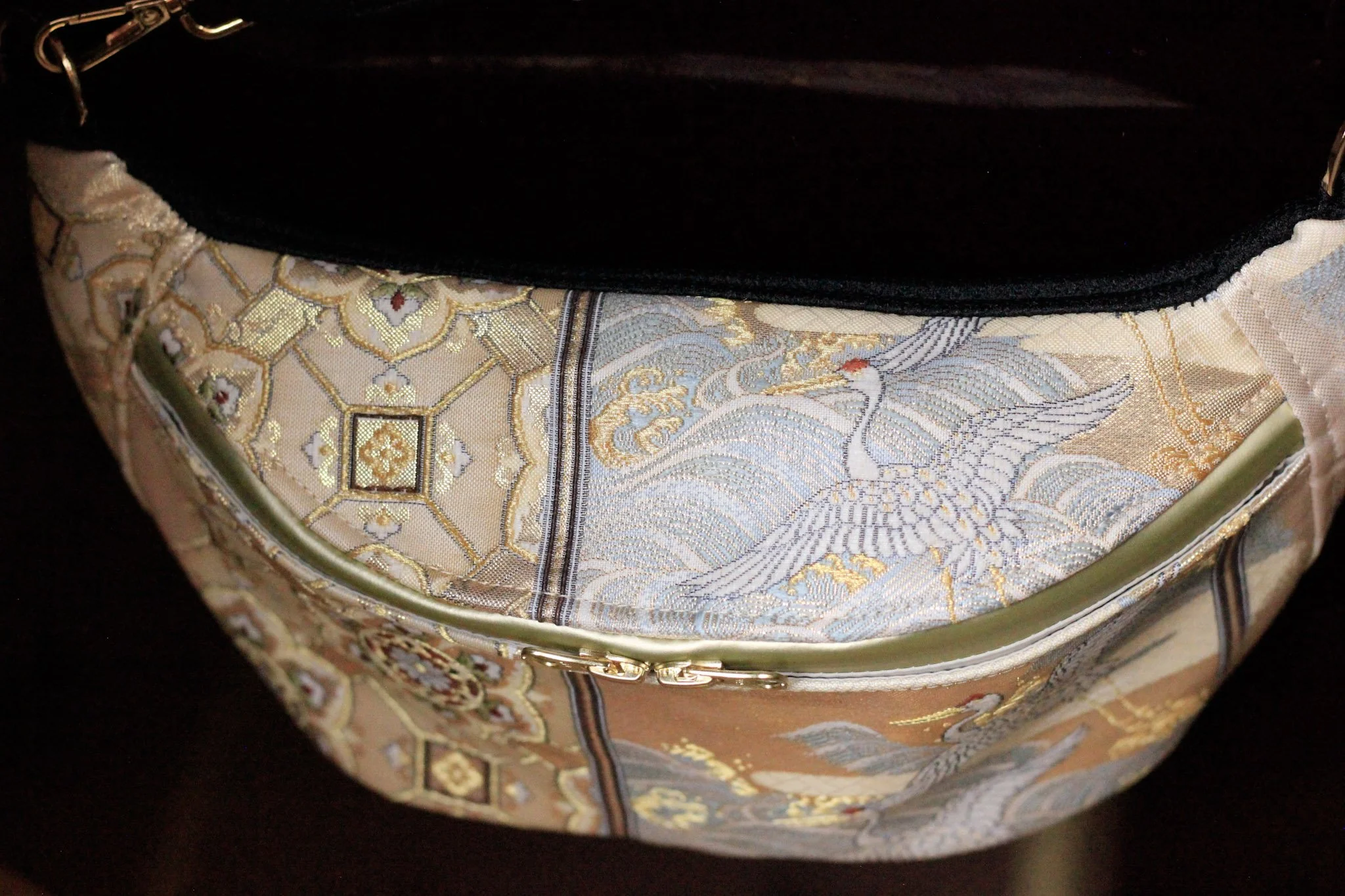 gold-cranes-bumbag-web-8.jpg