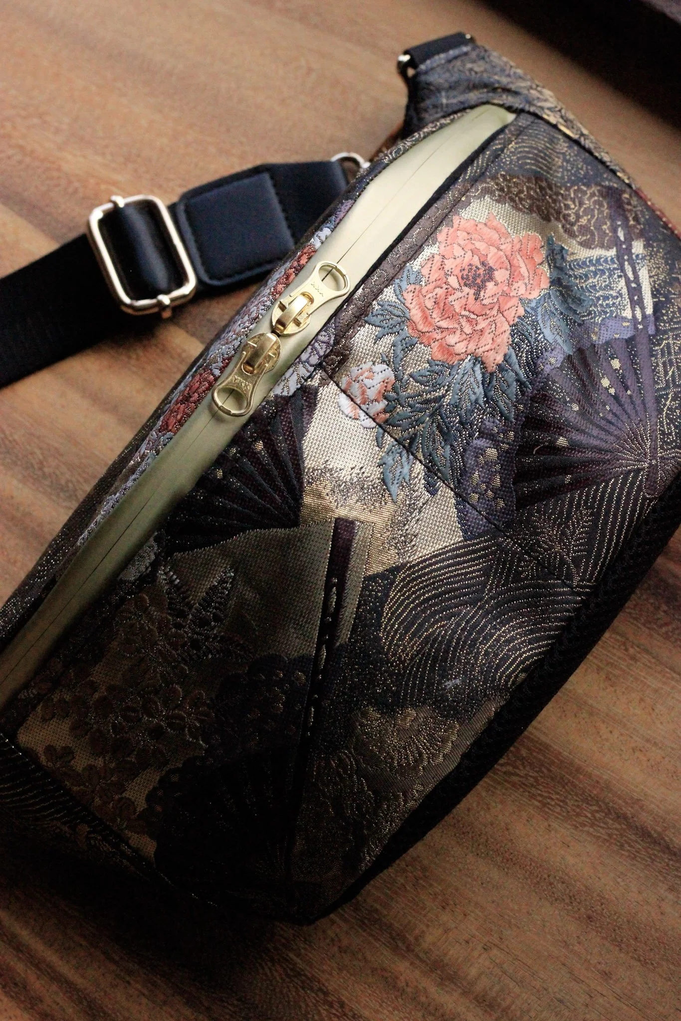 paper-fan-bumbag-3-web.jpg