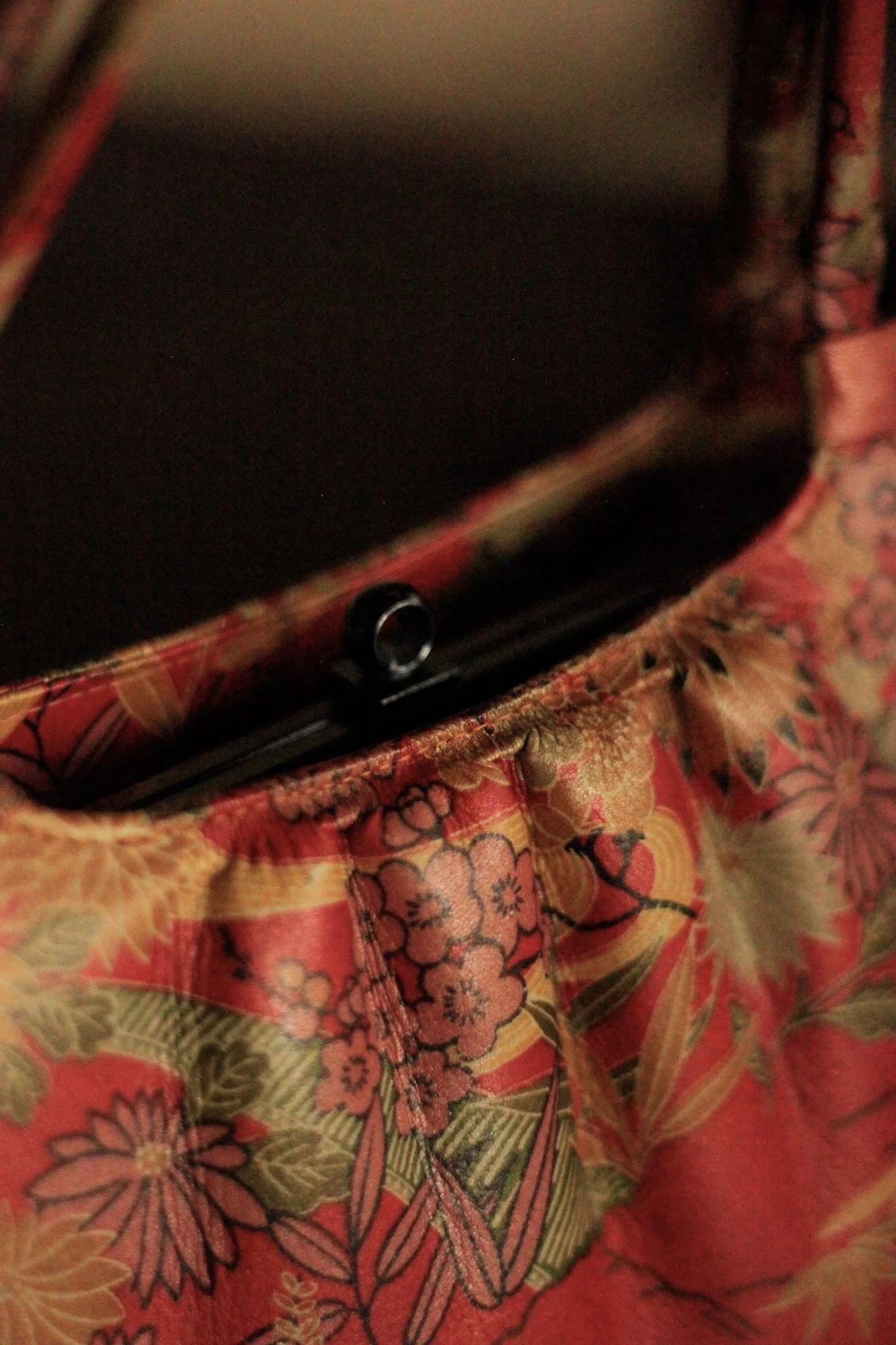 leather-bag-orange-kimono-landscape-5.jpg