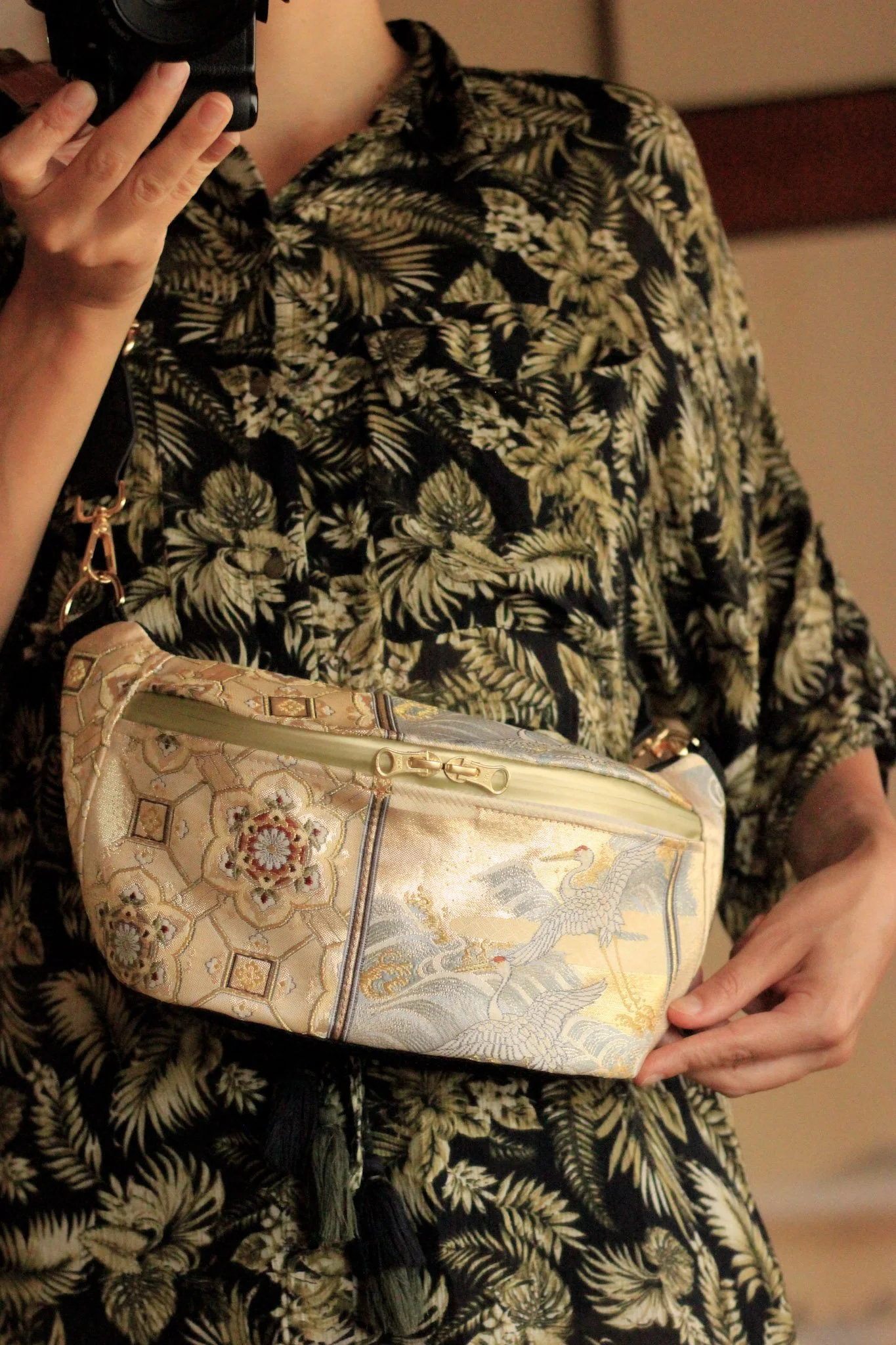gold-cranes-bumbag-web-2.jpg