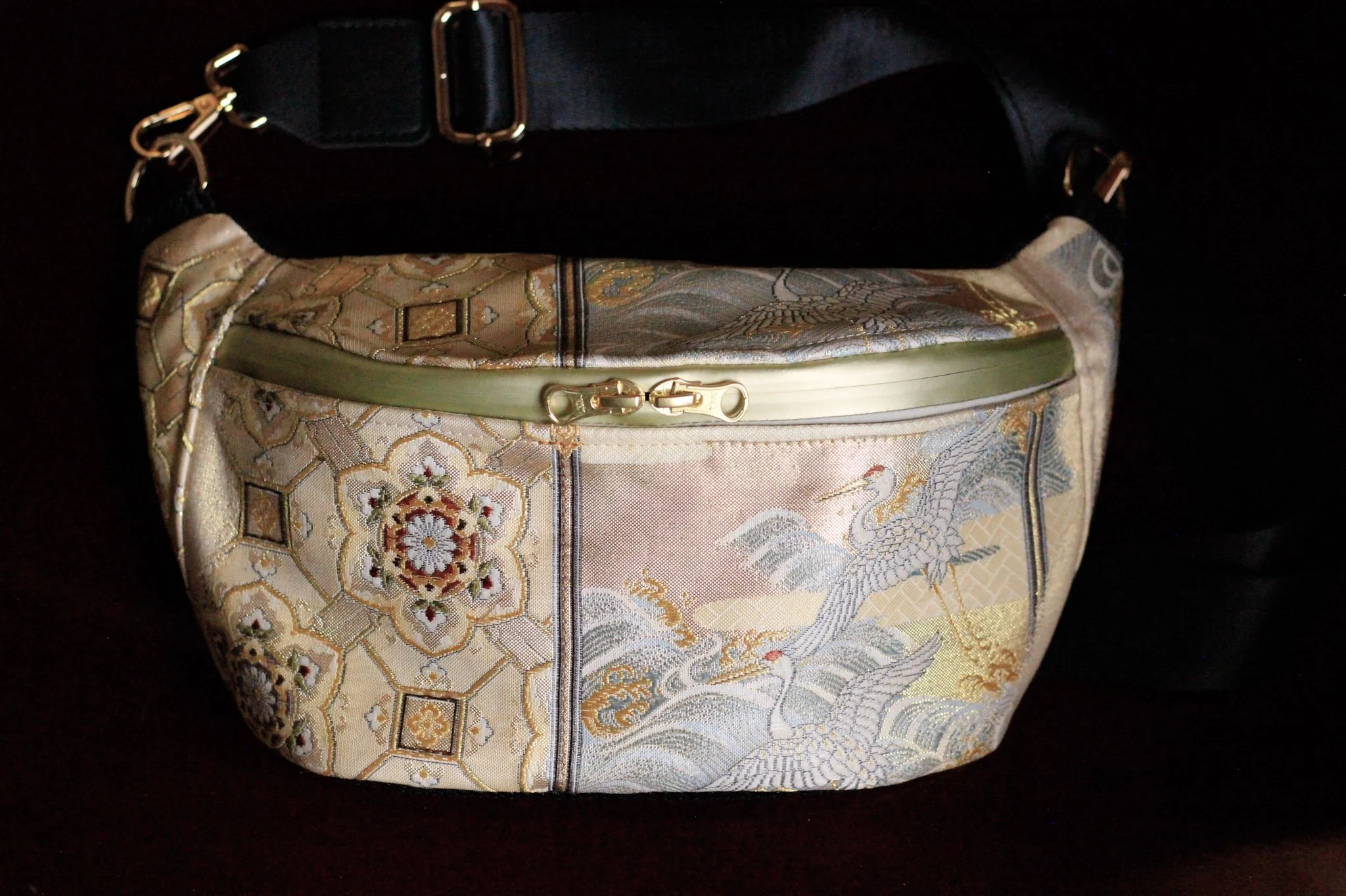 gold-cranes-bumbag-web-9.jpg