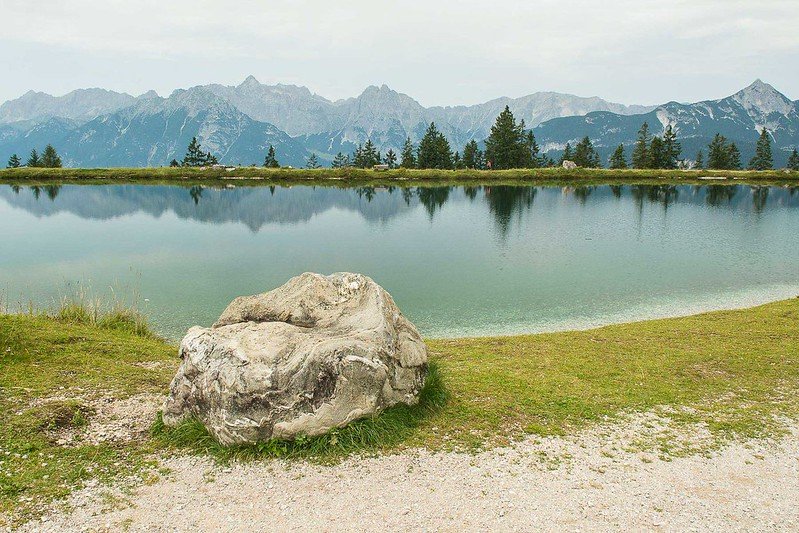 Kaltwassersee Lake on the walk up the Rosshutte