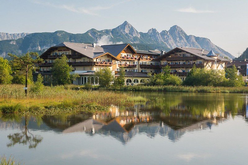Seesptiz Hotel on the shores of Lake Wildsee