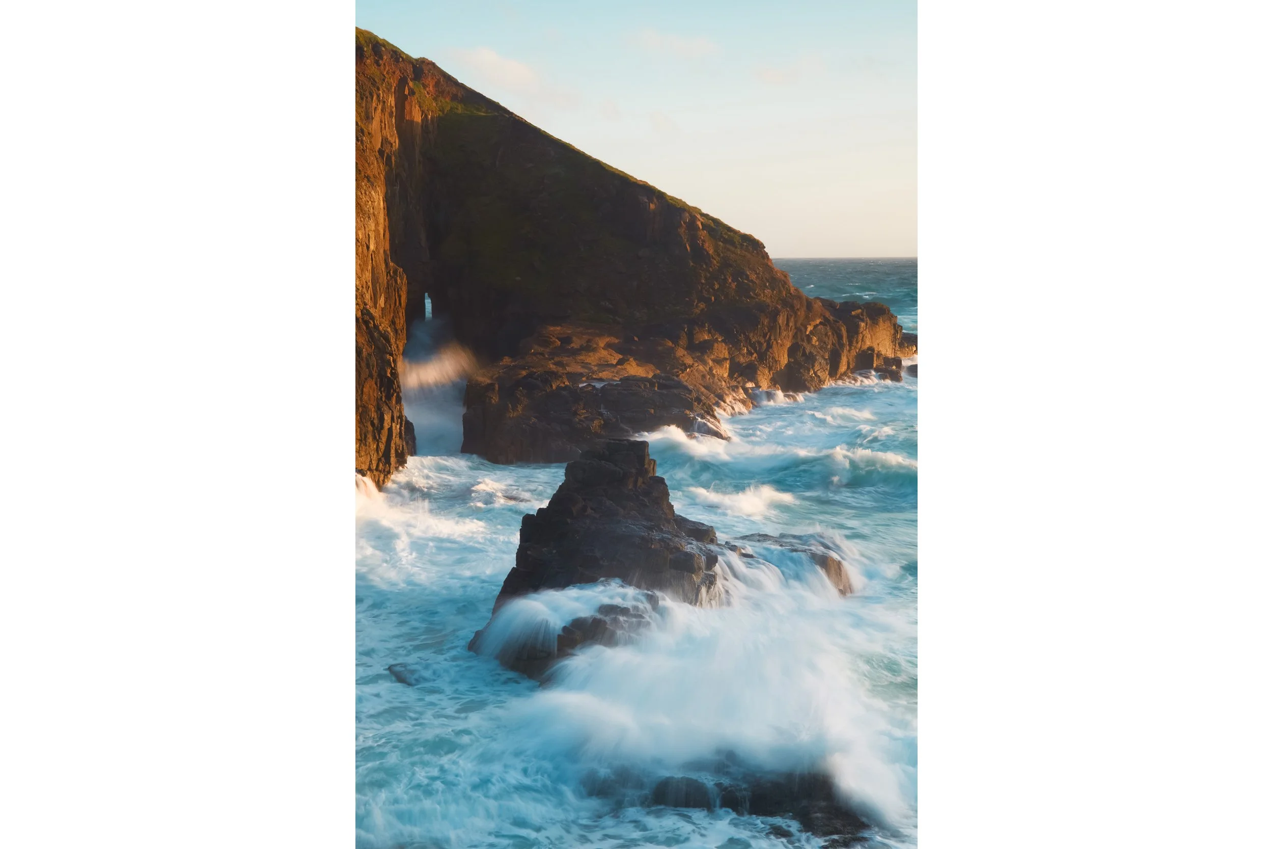 Zawn Pyg Sea Arch at the remote Nanjizal Beach - Cornwall32