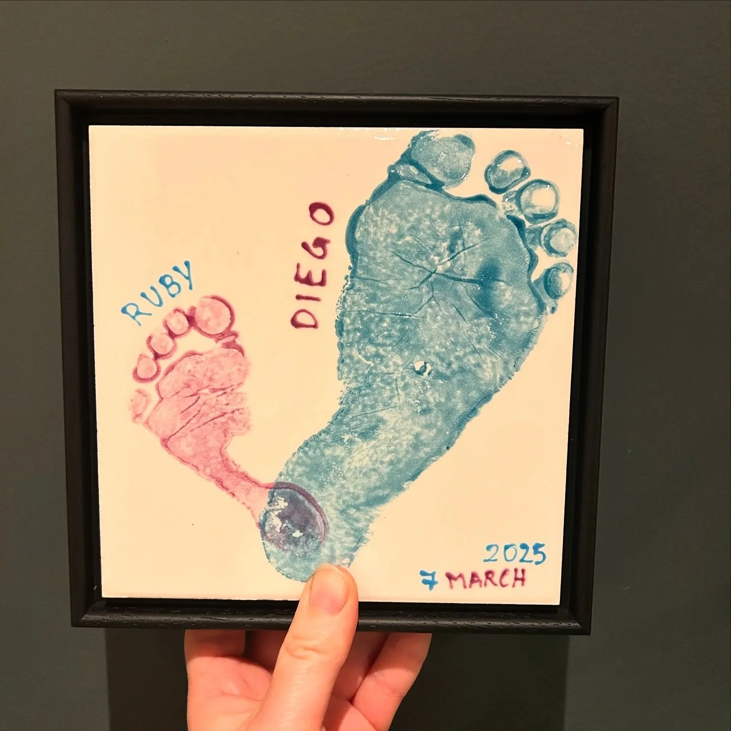 Love a sibling print ❤️ these turned out beautifully. 
I just added some extra slots for this week so we have 3 places available for THIS Friday 2 May. These last-min bookings might only be able to get 1-2 items but these (and all ceramics!) will be