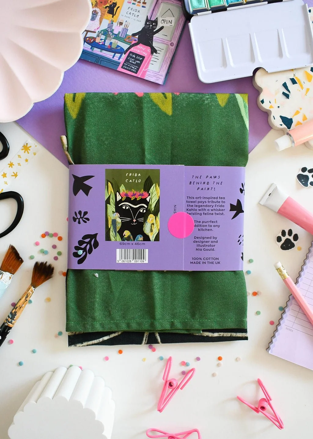 Frida Catlo Cat Tea Towel by NIASKI, 100% cotton Cats in Art kitchen towel and art-inspired home gift for cat lovers at Goosebump Hong Kong