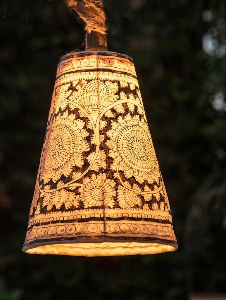 AndhraLeatherCraft-HangingLampShade-SHL01D_1024x1024 Large.jpeg