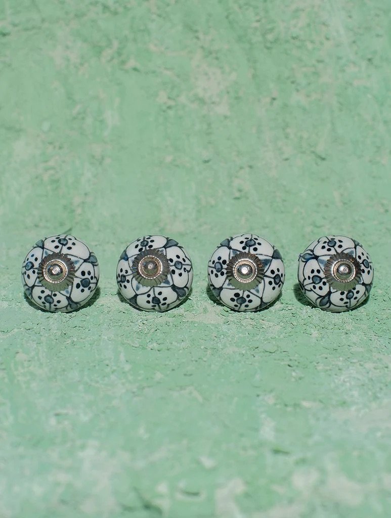 BluePotteryDoorKnobs-Black_WhiteFloral_Setof4_-BPICH6A_1024x1024.jpeg