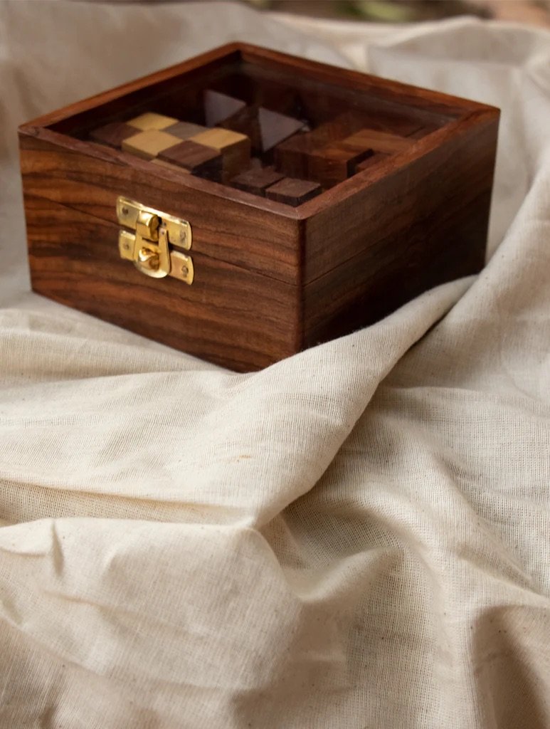 HandcraftedWoodenPuzzlesWithBox_Setof3_-ARWNGN_1024x1024.jpeg