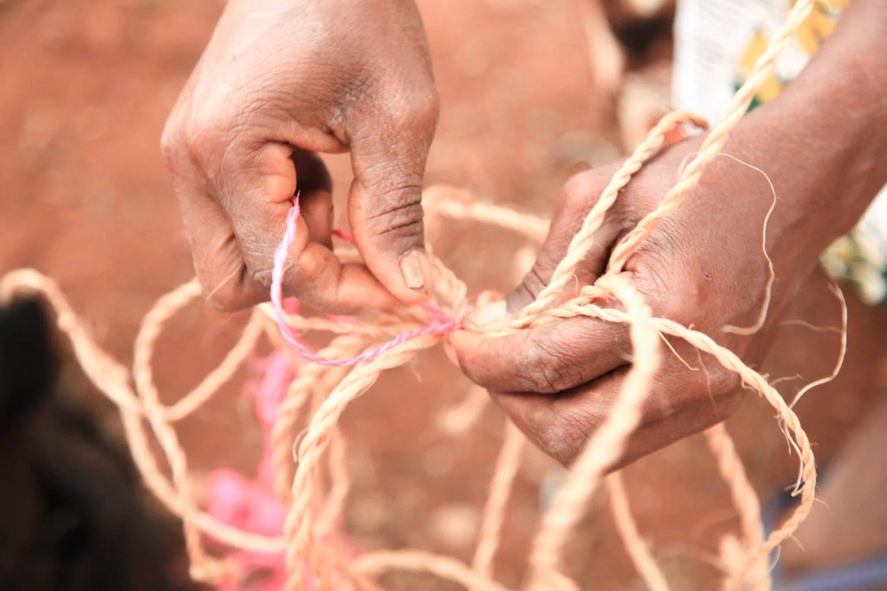 THE-BASKET-ROOM-WEAVERS-KENYA-SOUTHEAST-8_165ccc67-1a44-4c5d-9a61-64366aa5daac Large.jpg