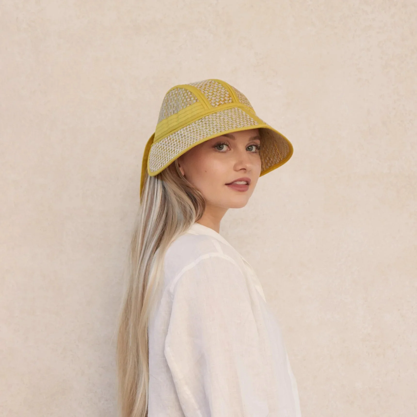Nutmeg Bay Riviera Hat – handwoven mid-brim sun hat with nutmeg and white gingham weave, official Lorna Murray retailer Goosebump Hong Kong, directly imported from the brand.