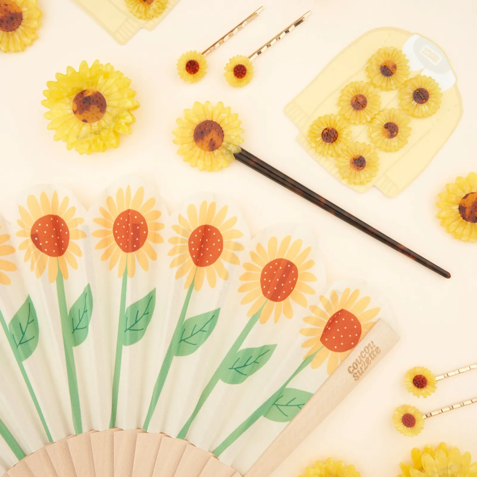 Discover Coucou Suzette Sunflower Hair Stick, a bright French flower hair accessory in glossy cellulose acetate. A thoughtful little gift for flower lovers, curated by Goosebump in Hong Kong.
