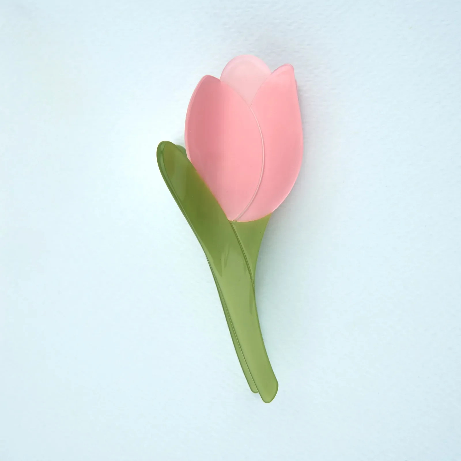 Coucou Suzette Tulip Hair Claw in glossy cellulose acetate, an elegant French flower hair accessory curated by Goosebump.