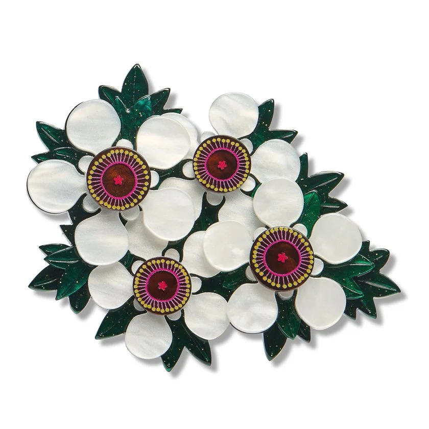 BHEM110 Manuka Brooch-1.JPG
