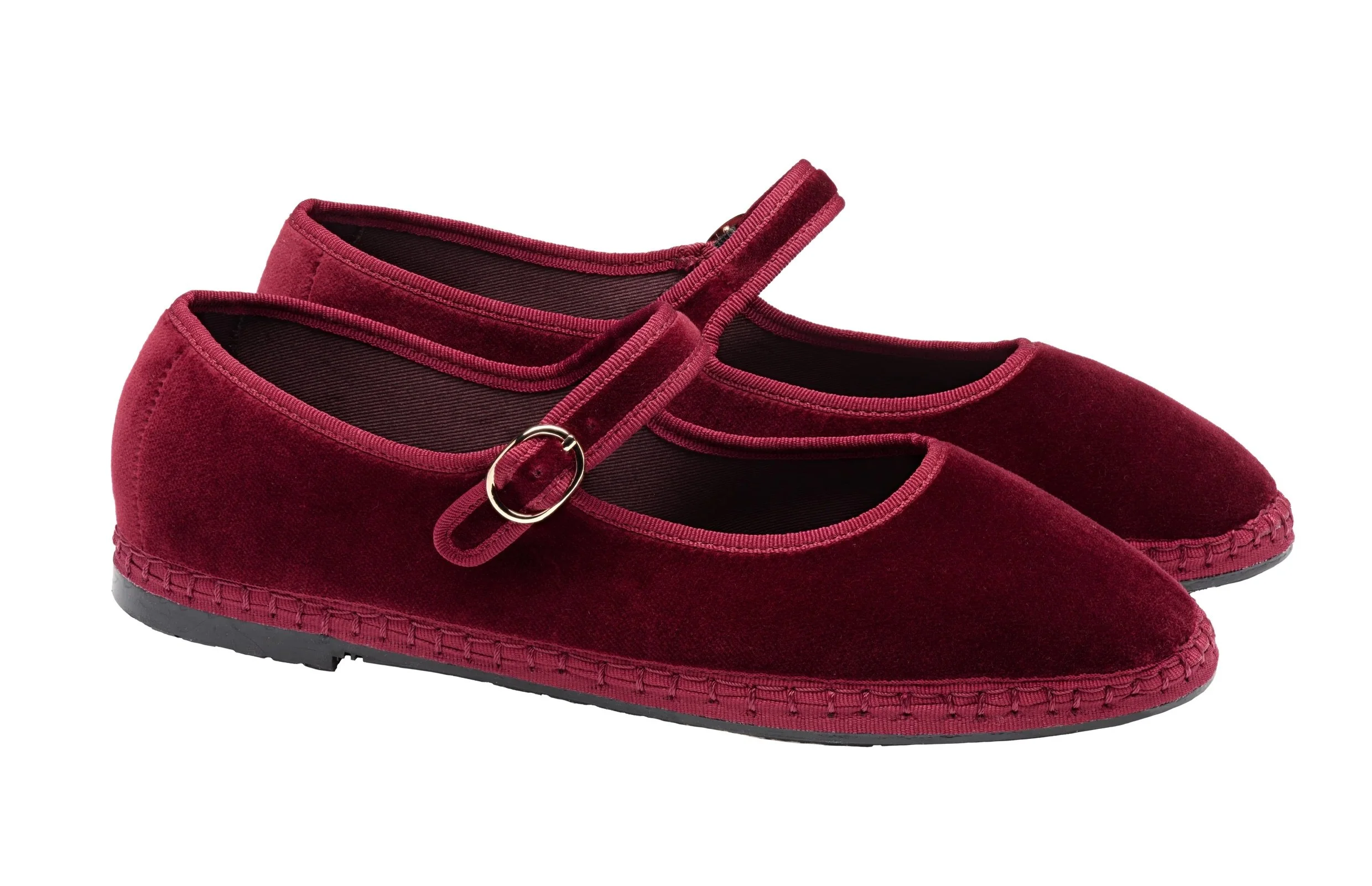 Close-up of organic cotton velvet upper
