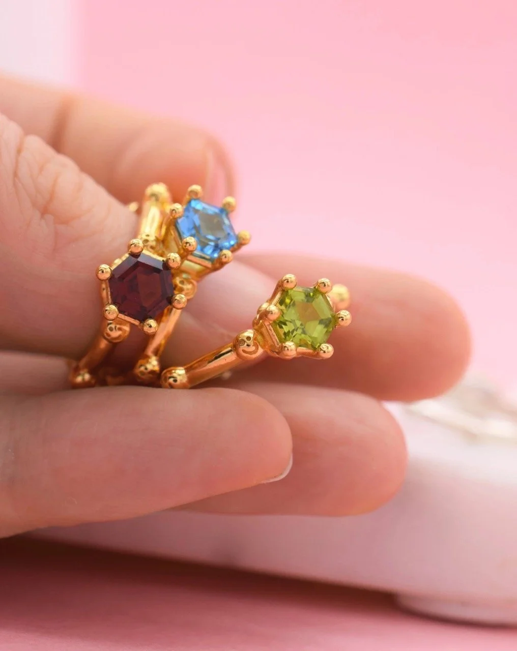 Good Daze Happy Hex Stone Ring in 18k gold vermeil featuring blue topaz in hexagonal setting, UK size L–M, gift wrapped with Goosebump ring box at Goosebump Hong Kong.