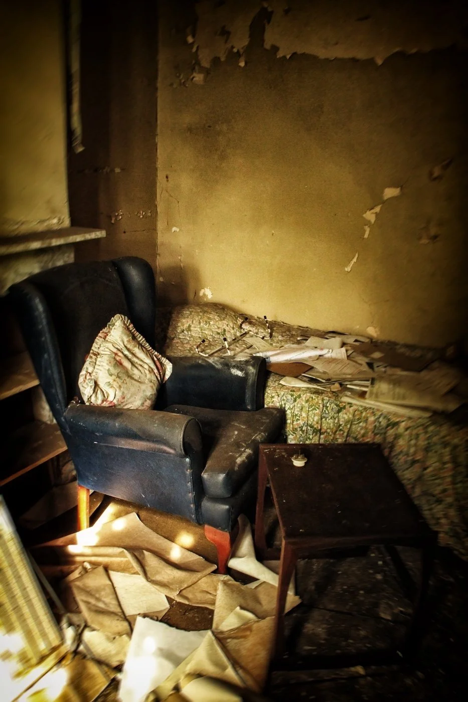 E. Gabriel Edvy_Abandonments_God's Waiting Room_5.jpg