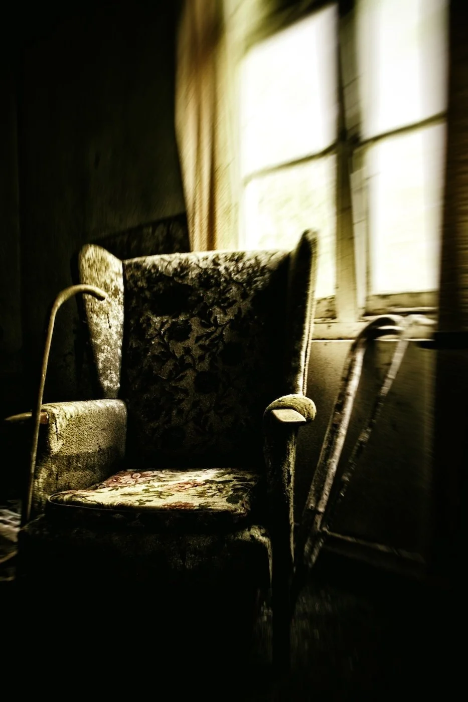E. Gabriel Edvy_Abandonments_God's Waiting Room_7.jpg