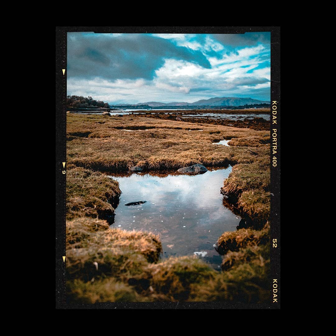 These puddles mean business.
&bull;
&bull;
&bull;
&bull;
#puddles #photo #photography #westcoast #scotlandwestcoast #coastphotography #bay #reflections #stillness #scotland #scotlandphotography #hiddenscotland #columbasbay #argyll #argyllphotography 