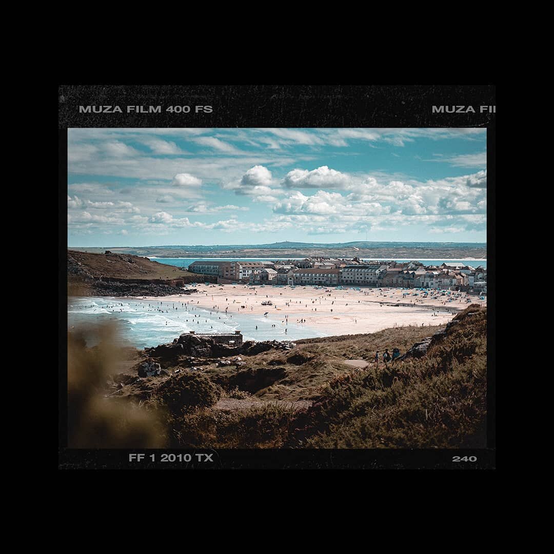 Good old St Ives 🌞
&bull;
&bull;
&bull;
&bull;
#photographer #photography #photooftheday #sonycamera #bealpha #stives #cornwall #cornwallphotography #tamron #sonya7iii #travelphotography #lightroom #beach #cliffs #seaside #surf #beachflats #sonyalph