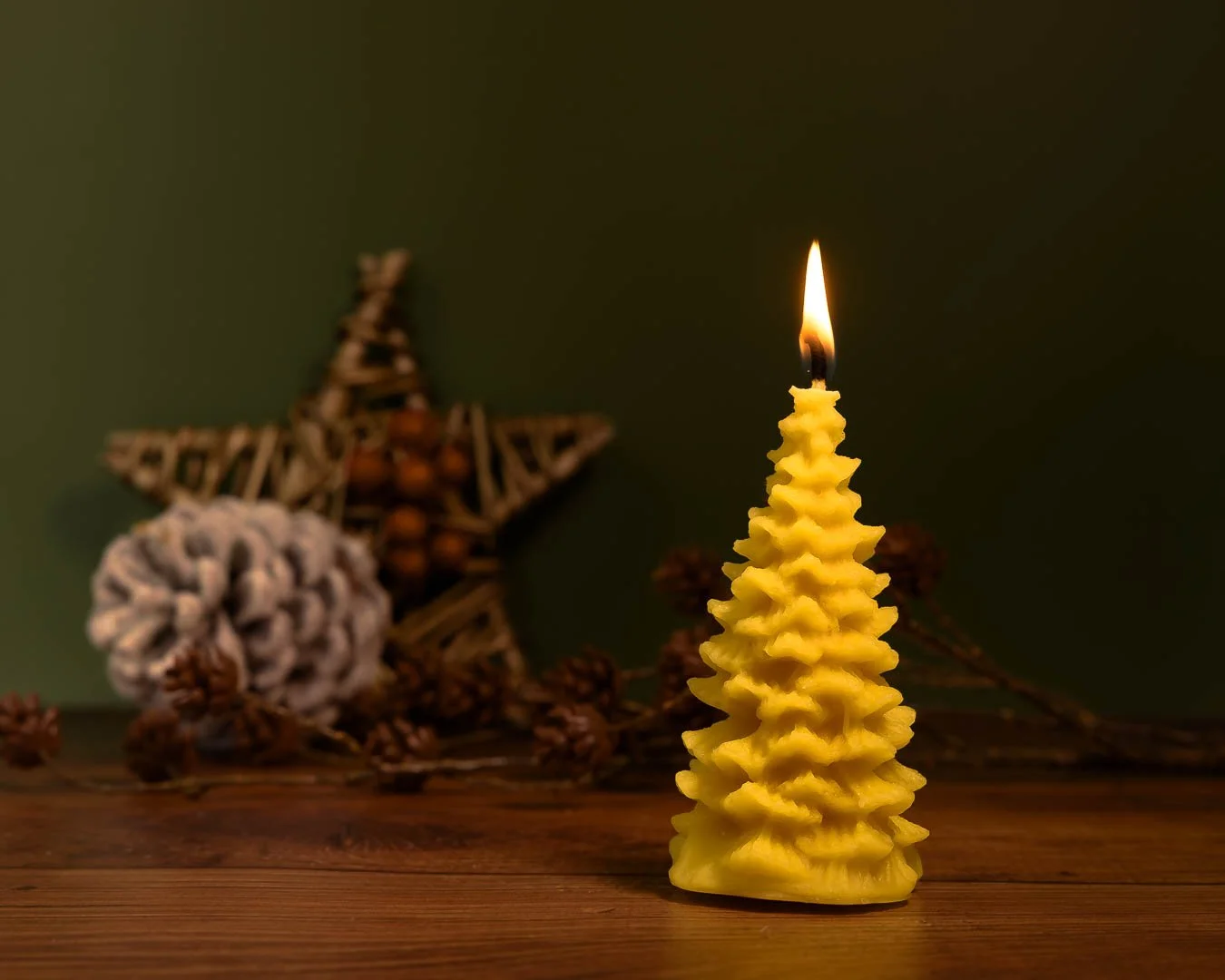 Christmas lifestyle product photographs, images and video content ideas (without using AI) with easy festive props for small businesses