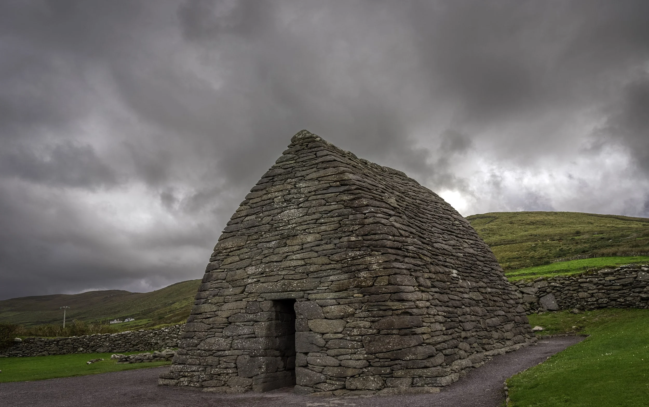 Gallarus Oratory copy.jpg