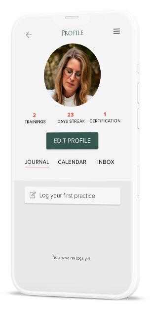 Mobile profile screen with a circular photo, training and streak statistics, an edit button, and a prompt to log a first practice.