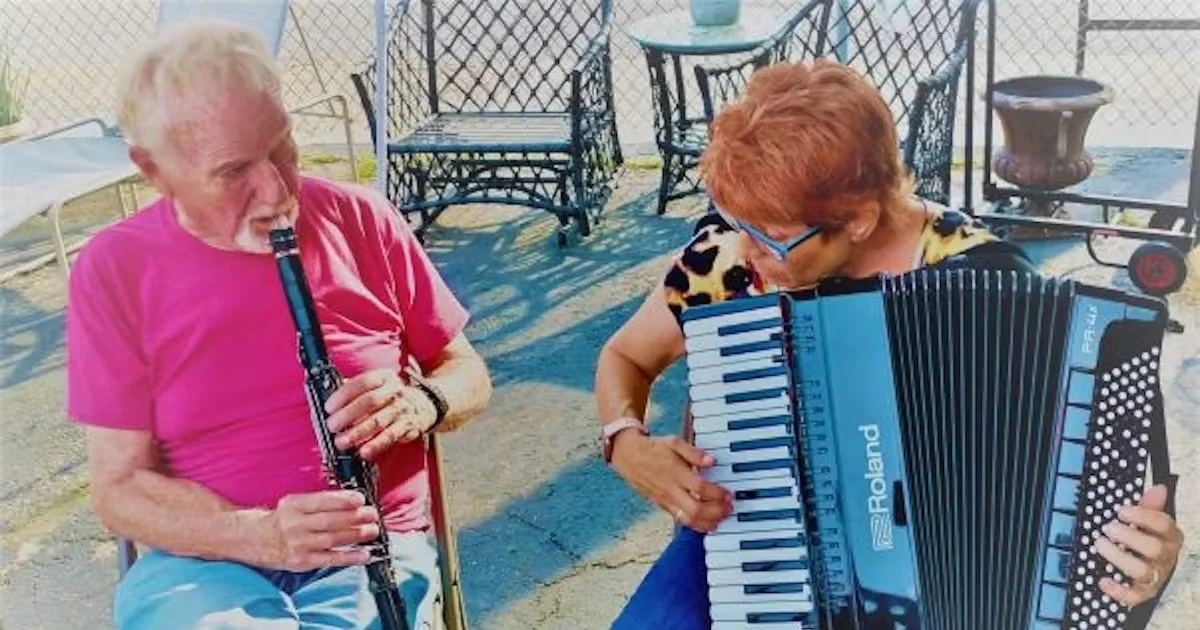Joe and Sally Duo