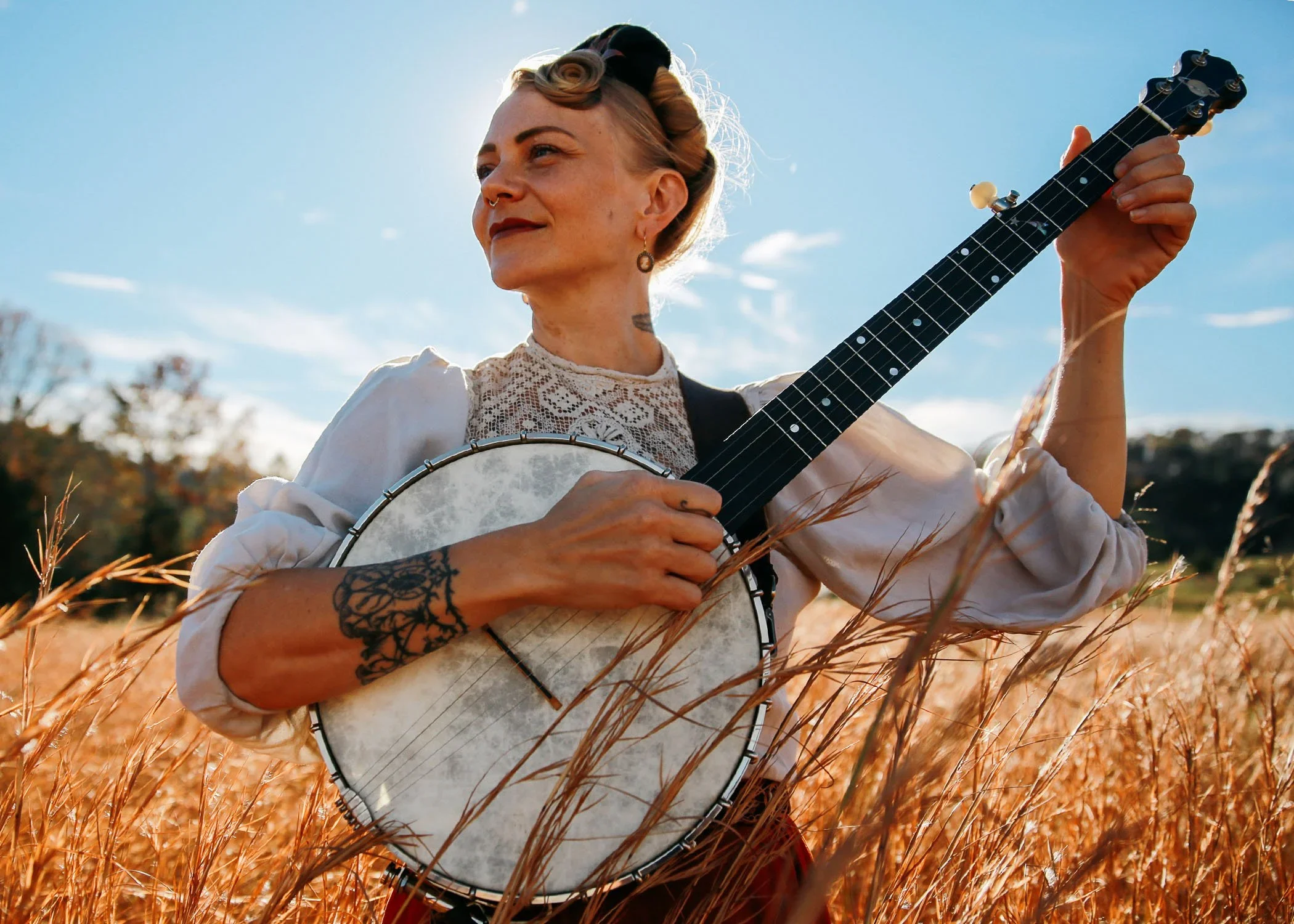 2026/27 Winter Welcome Series - December 13 - Featuring Sparrow Smith and the Resonant Rogues