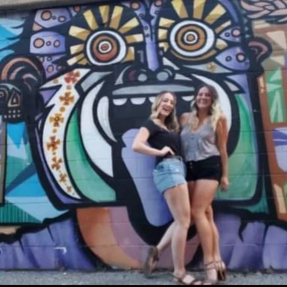 Such a bad quality photo but my best friend is in town for one day so here is an annual pic ❤️❤️❤️ @kfleming_