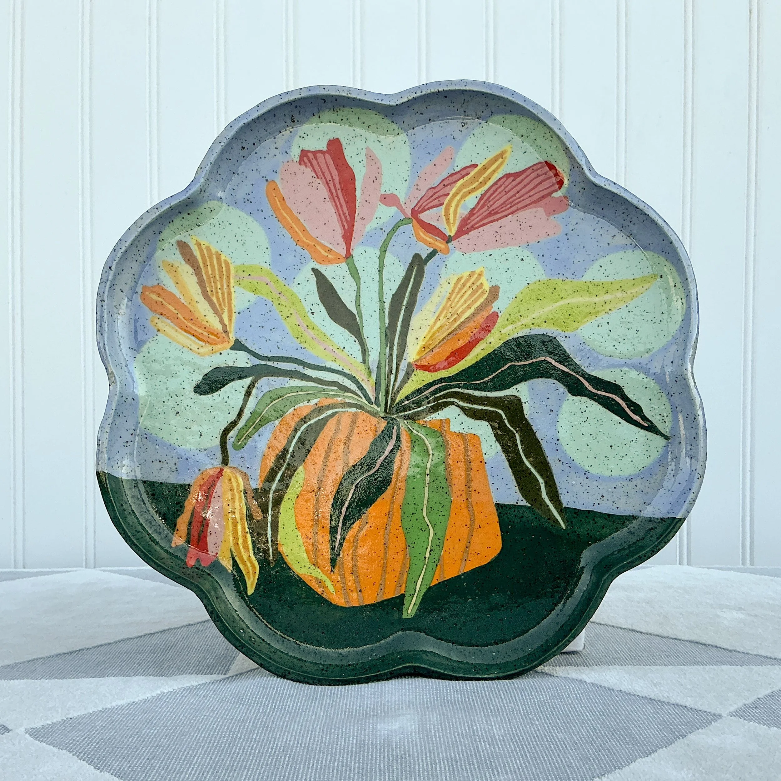 Tulips In A Vase Ruffle Plate - LG