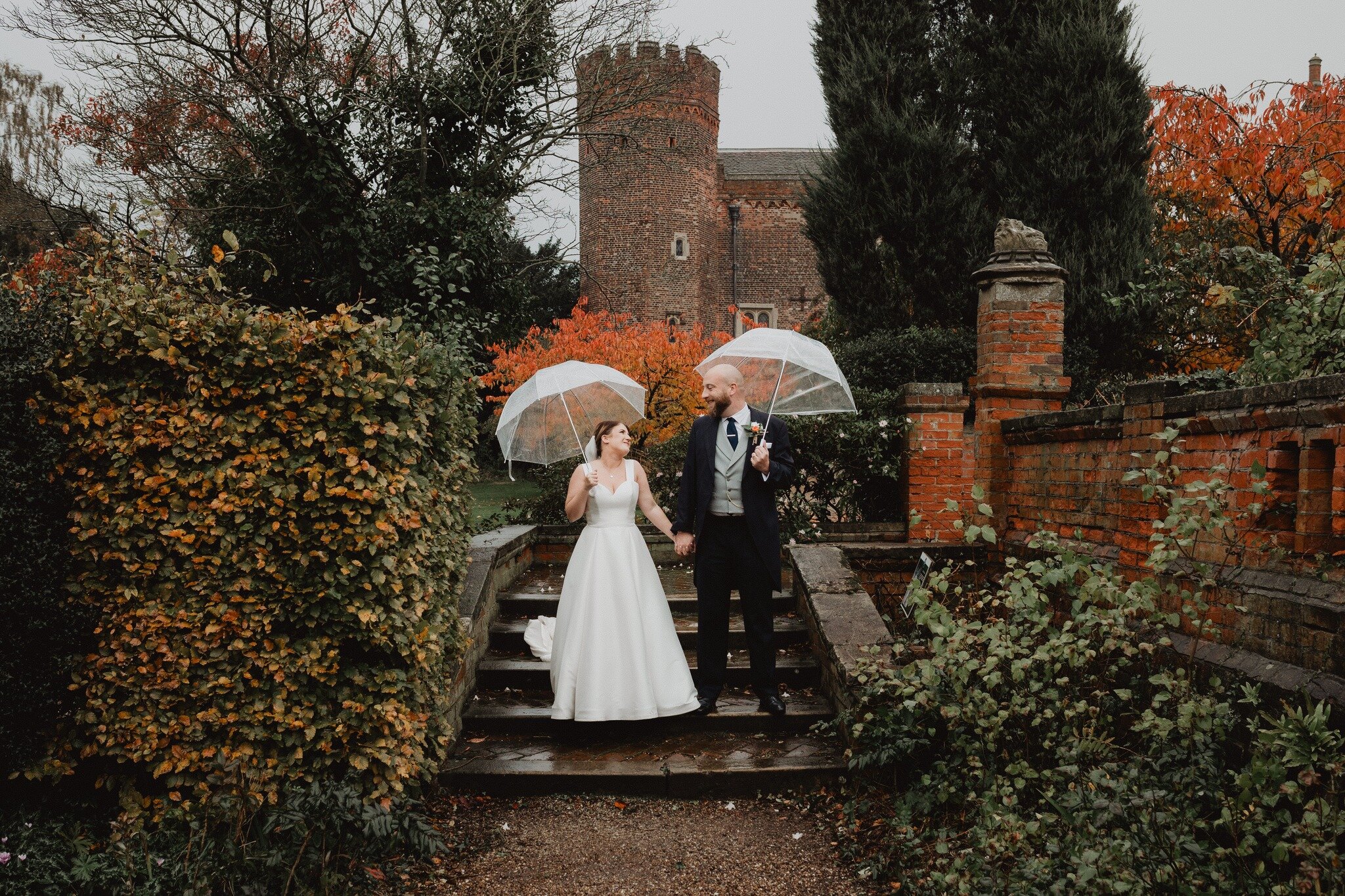 // K + T //

This weekend K + T tied the knot in the stunning @hodsock.priory  in Nottinghamshire. 

Autumn colours, rain filled skies, log fires, great friends and family and one hell of a celebration!!! 

Cheers to you two! 

-

𝚂𝚞𝚛𝚛𝚘𝚞𝚗𝚍𝚎?