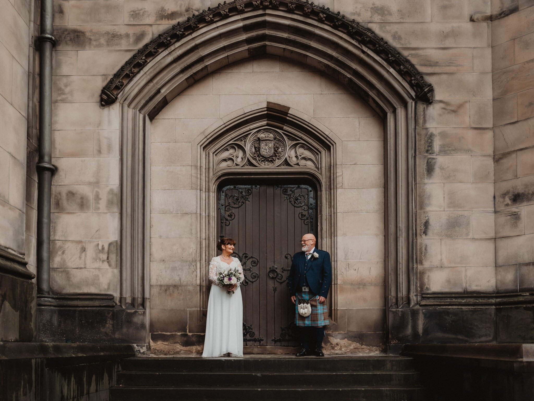 // Edinburgh // 

R+K on their incredible Edinburgh Castle Wedding. Before their ceremony we wandered through the Edinburgh Old Town and captured a few relaxed and natural moments. 

Cheers to you two...

-

#royalmile #royalmileedinburgh  #edinburgh