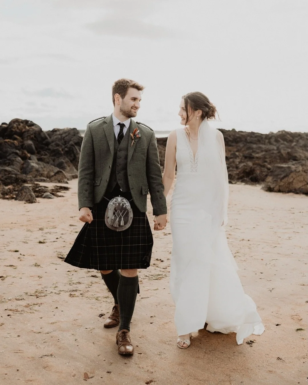 // Caroline + Kieran //

A sneak peek from their magical wedding day in North Berwick last weekend!

&mdash;&mdash;

Epic suppliers:

Couple: @devlinkieran287 &amp; @carograce15
Photographer: @adamlutophotography
Venue: @marineandlawn
Celebrant: @dav