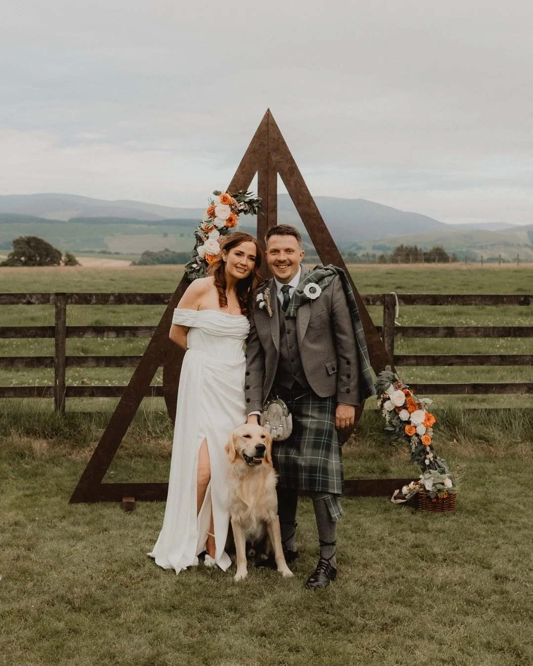 // Victoria + Adam //

A couple of weeks ago, this pair tied the knot in one of my favourite wedding venues...Cormiston Farm.

Here&rsquo;s a wee sneak peek...

&mdash;

Couple: @victoriajane1
Venue: @cormiston_farm
Celebrant: @debbiedalythecelebrant