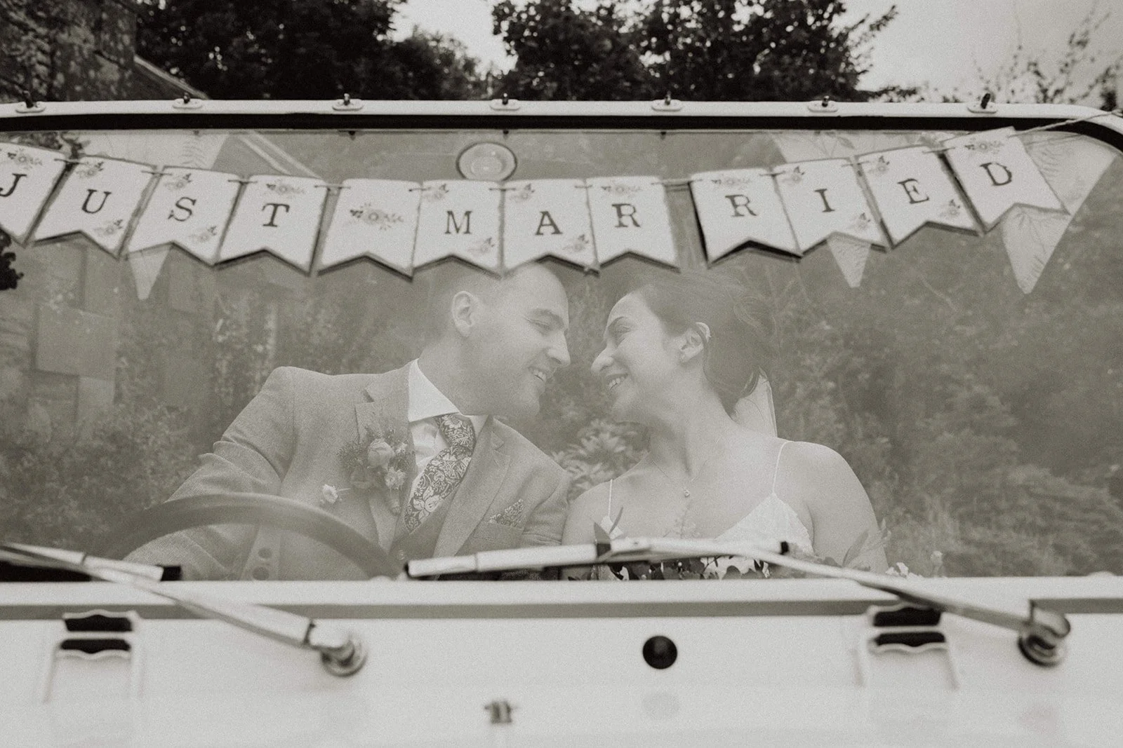 Cormiston Farm, Biggar Wedding - Caroline + Connaire