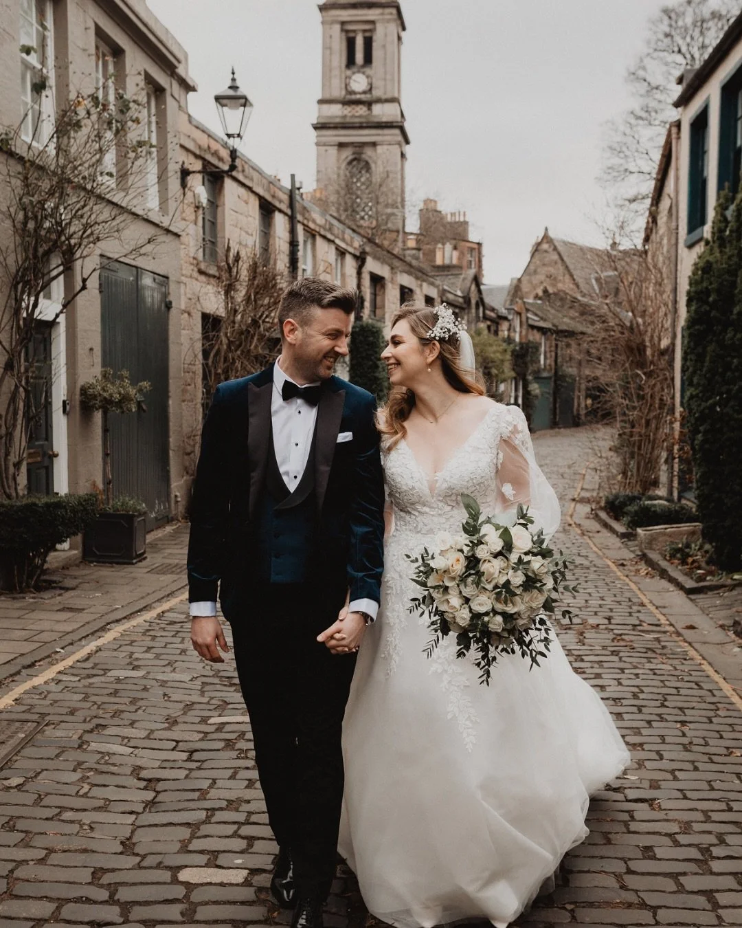 // Hannah + Niall //
Mansfield Traquair Wedding
——
Suppliers:
Photographer: @adamlutophotography
Florist: @weddingflowersbysusan
Videographer: @kevmeenanfilms
Make Up Artist: @jennirachaelsmith
Dress Boutique: @emmaroyofedinburgh
Kilt
