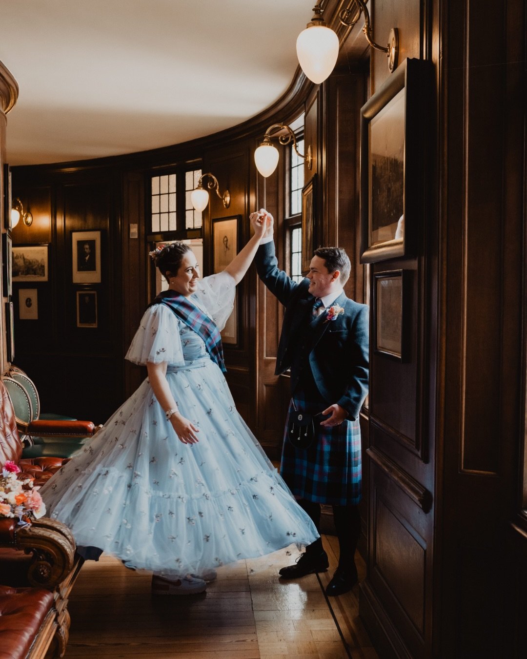 // Imogen + Henry //

Absolutely love an unconventional wedding dress like Imogen&rsquo;s epic blue one&hellip;

Royal College of Physicians of Edinburgh Wedding

&mdash;&mdash;

Suppliers:

Photographer: @adamlutophotography
Venue: @rcpevenue
Make U