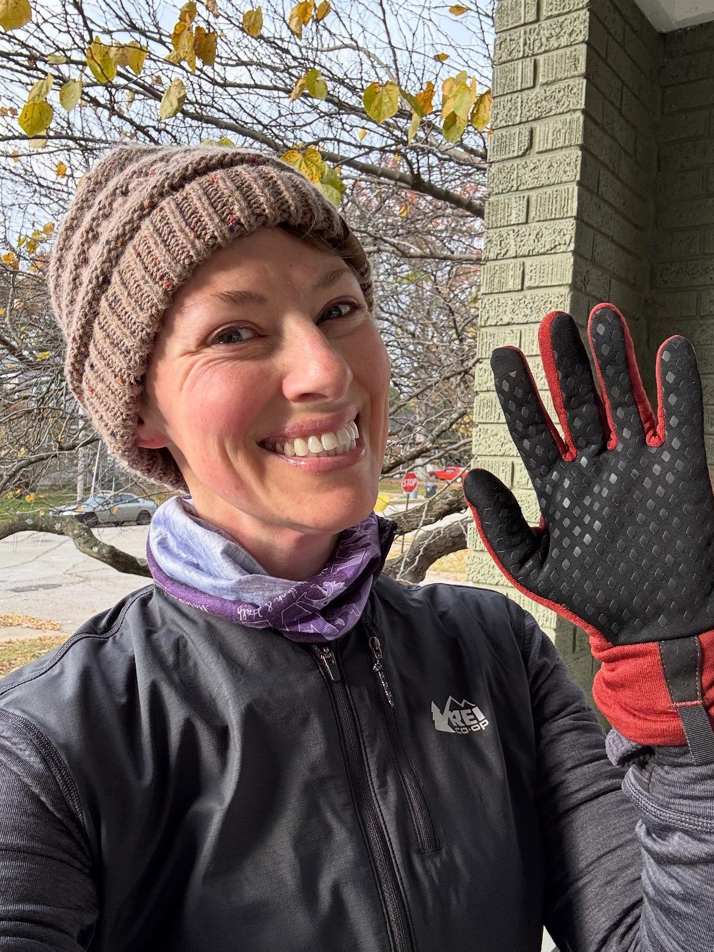 Starting the week off with a very chilly four mile run and a very Millennial playlist. All smiles here.