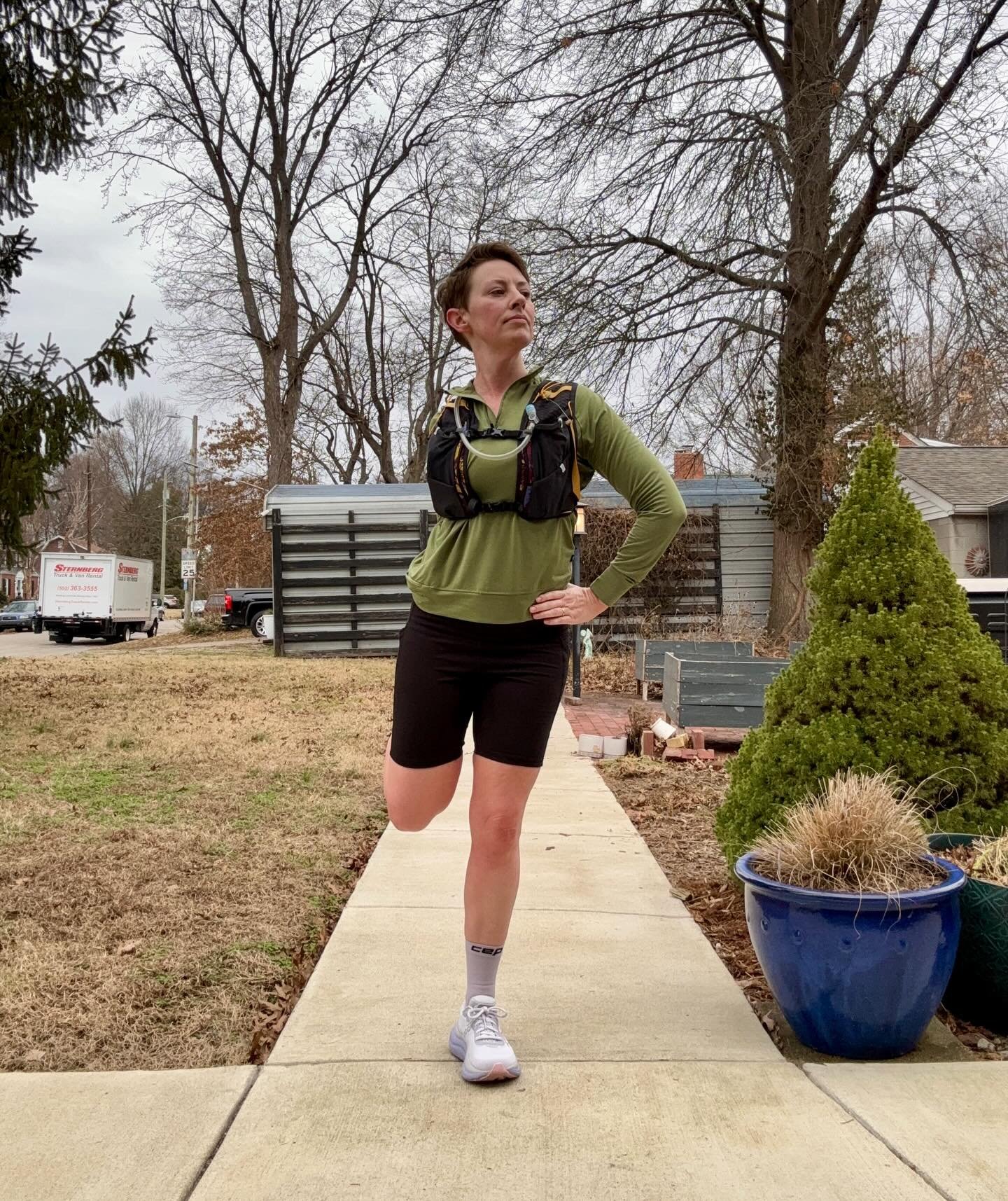 It was a bit of a rough week, physically. I&rsquo;m dealing with plantar fasciitis, a sore Achilles, and a very tight calf. On top of that, sleep has been a struggle, and so has been taking enough time off my feet to rest. 

Still, I had a couple goo