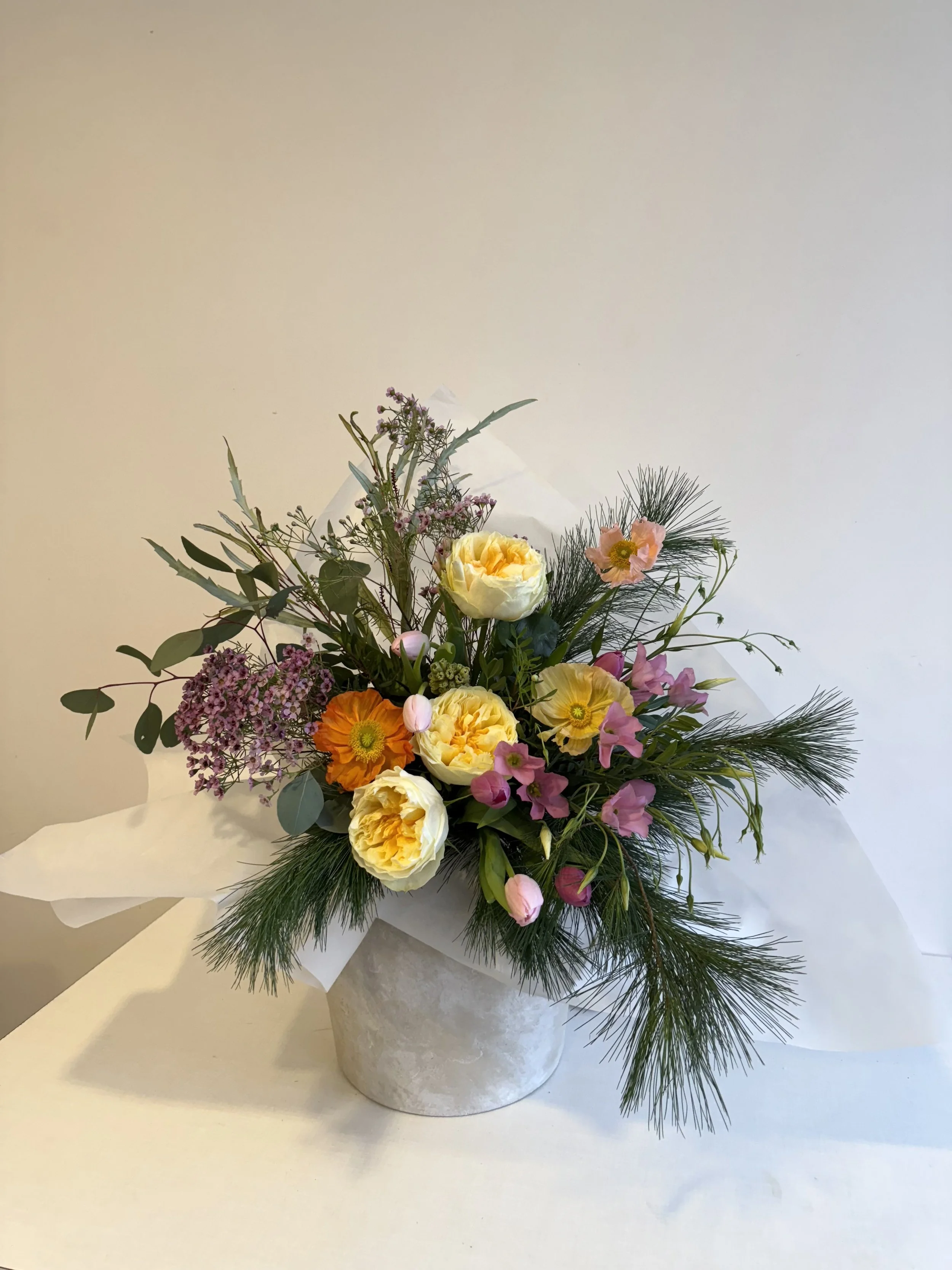 Priecīgi ziedi, Large