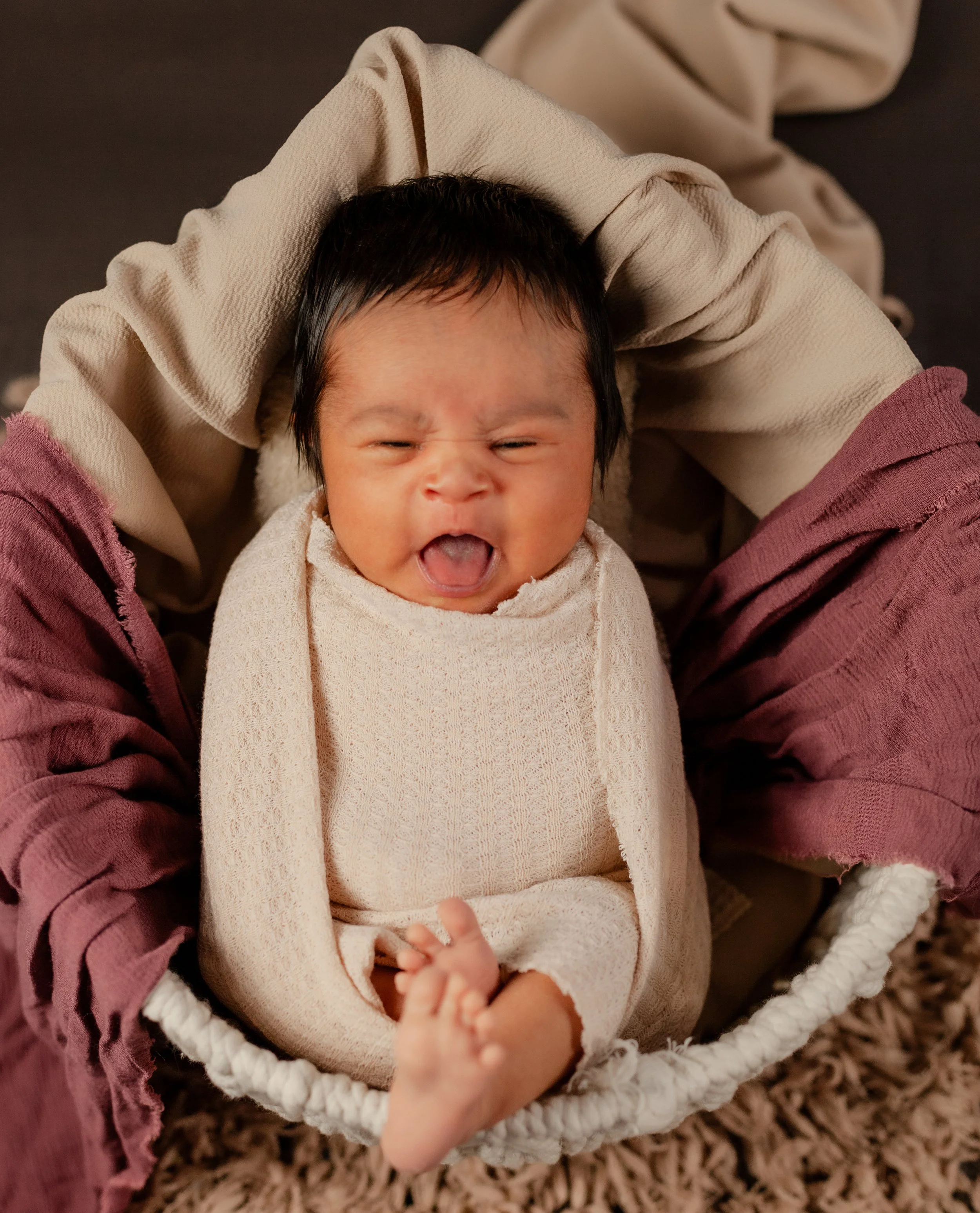 Deni Newborn Session-2.jpg