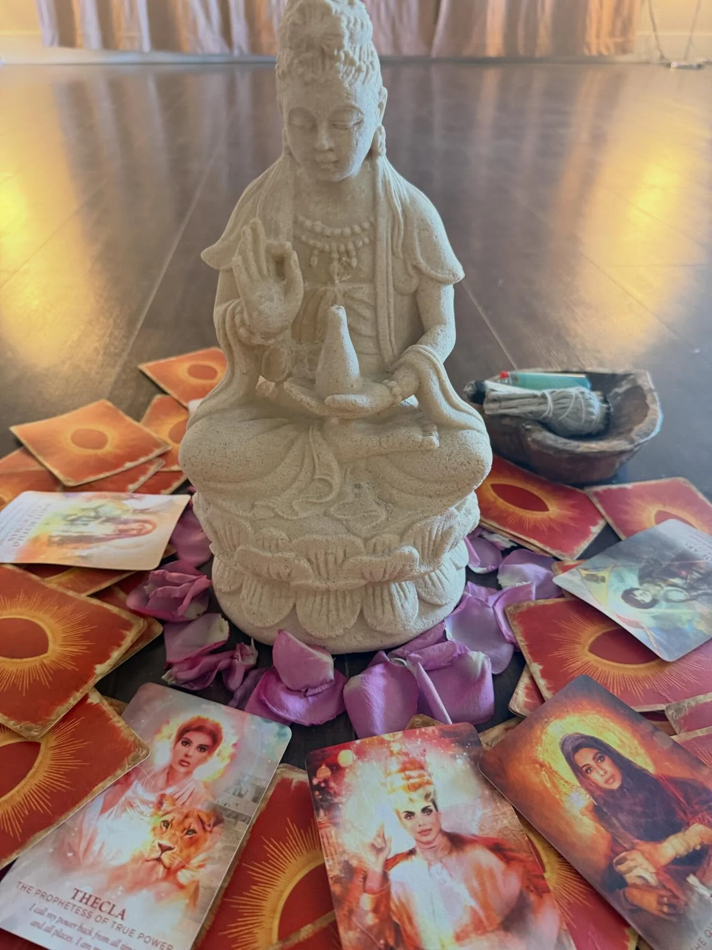 Sacred Being is forever in devotion to the Great Mother. 🌿✨

Yesterday, we danced with this beautiful Quan Yin altar for Soul Shake, and the energy of that space is still vibrating through me. Reclaiming the Divine Feminine has been one of the most 